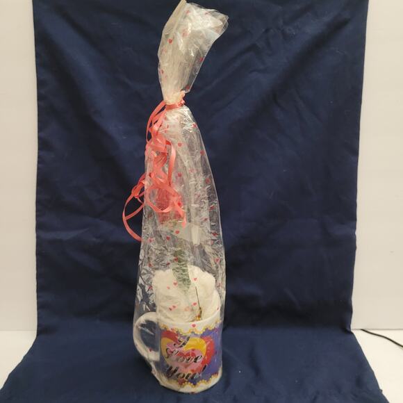 Romantic "I Love You" Coffee Cup with Teddy Bear & Rose - Picture 4 of 8